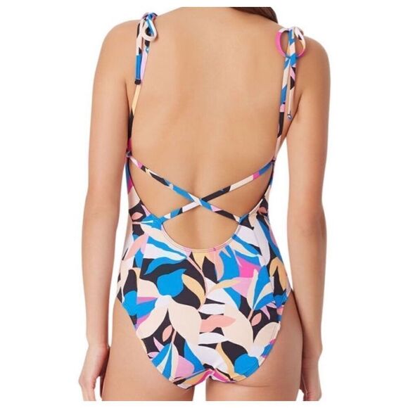 Sugar Beach One Piece - Picture 3 of 9